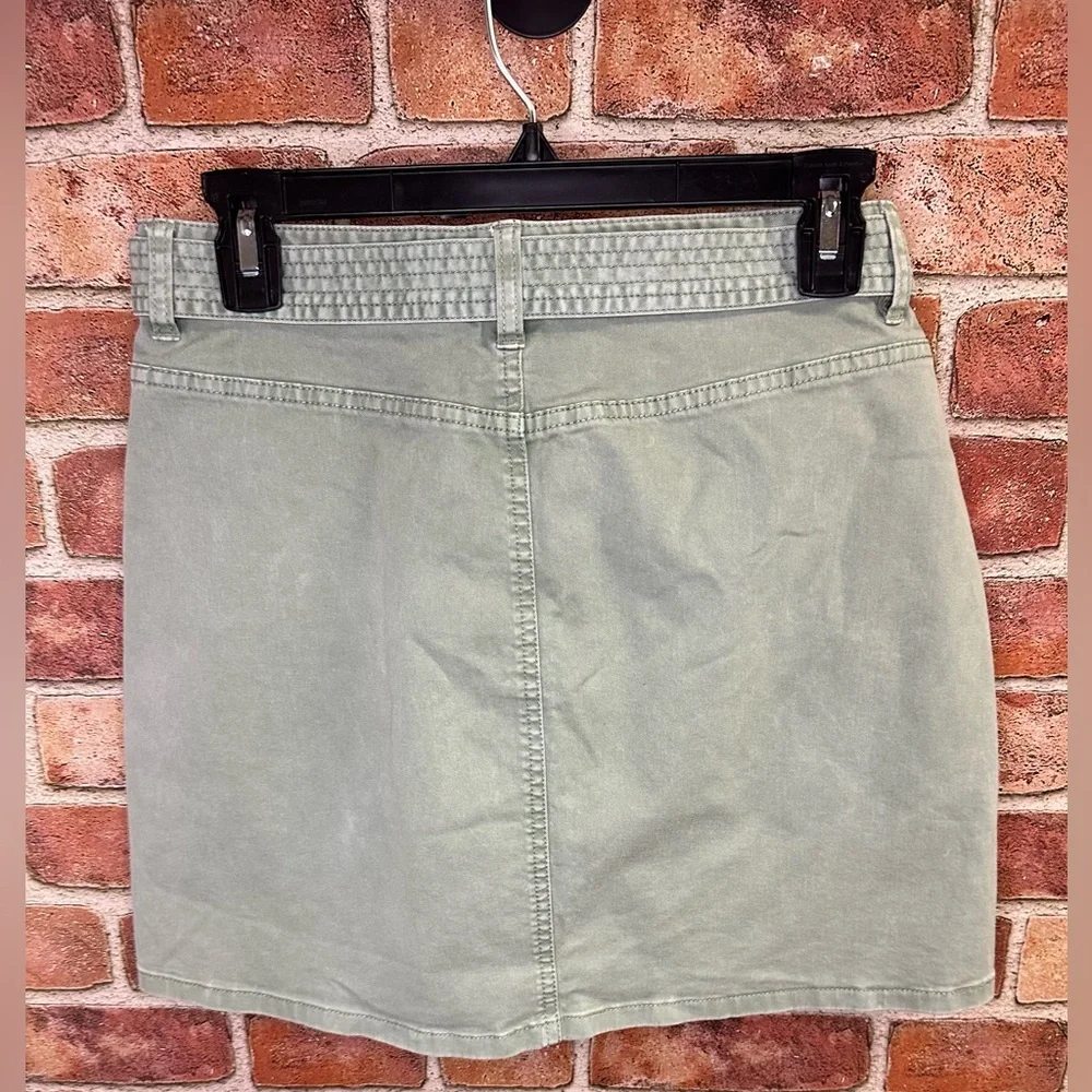 Vineyard Vines Mini  size 4 Green Belted Mini Cotton Stretch Safari skirt